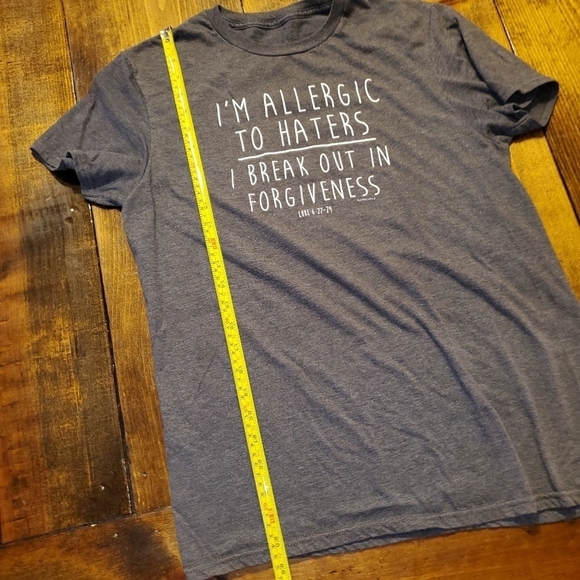 I'm ALLERGIC TO HATERS grey and white tee large - Picture 5 of 7